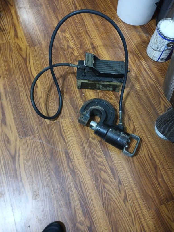 Heavy Duty Air Hydraulic Metal Punch