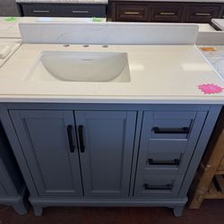 Rawsonville 37 in. Single Sink Freestanding Steel Blue Bath Vanity with White Quartz Top and Backspl