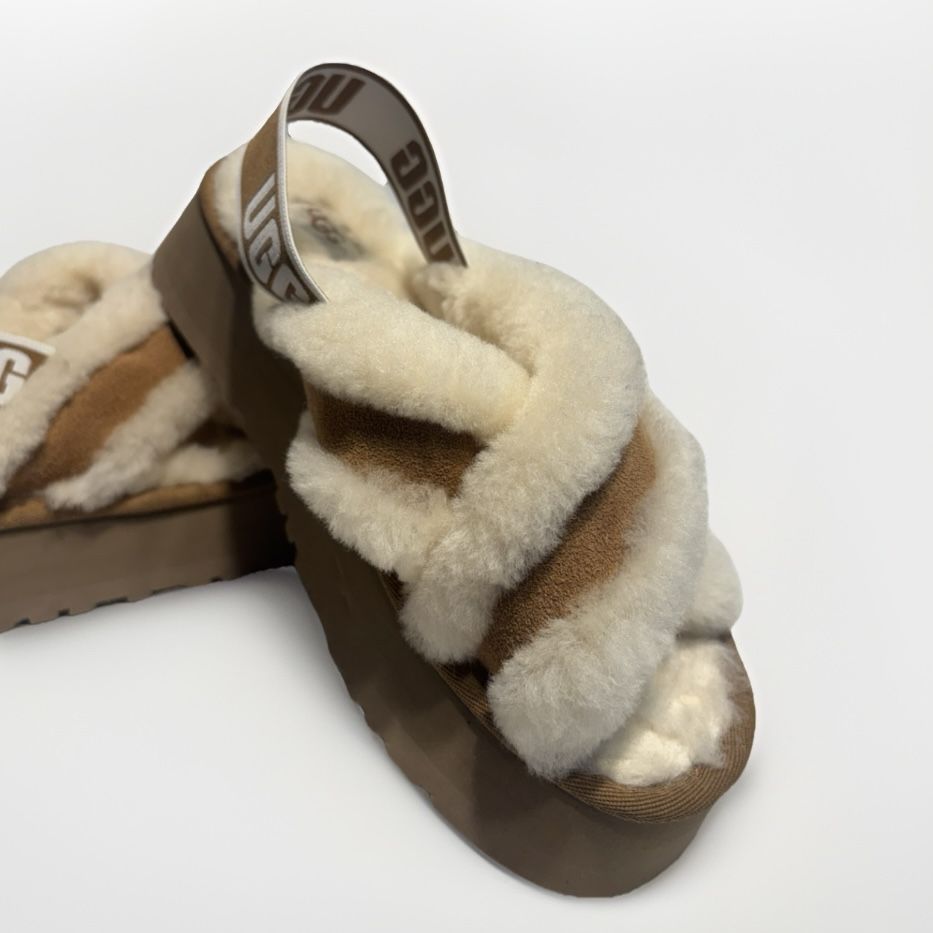 UGG Disco criss-cross Platform Slides Size 8