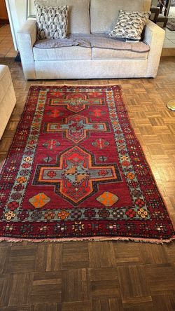 Caucasian vintage runner