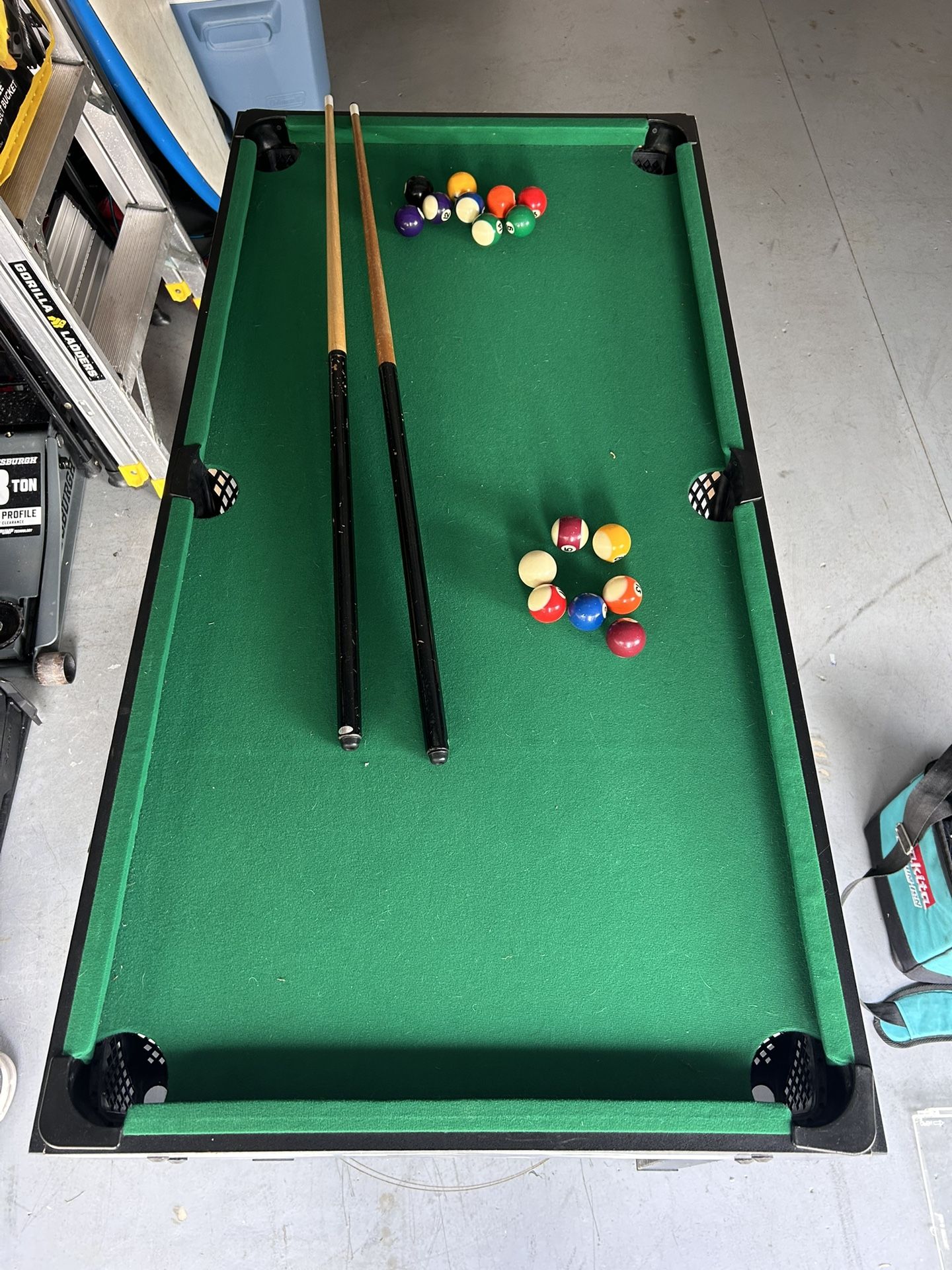 Mini Pool Table