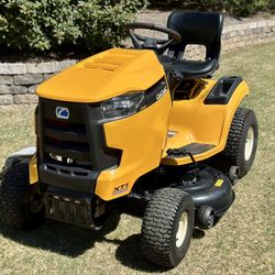 Cub Cadet XT1 LT42” Riding Lawn Mower 66 hours