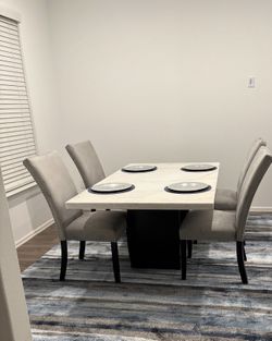 Dining room table