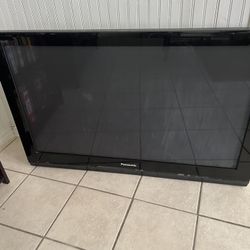 55 inch panasonic plasma tv(send offers) (pickup only)