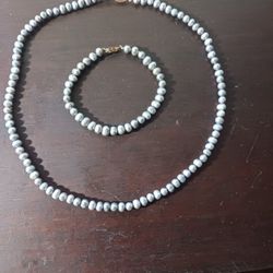 Fresh Water Black Pearl Necklace And Bracelet 