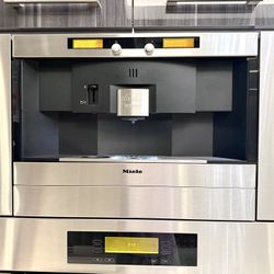 Miele built in Nespresso Coffee maker CVA 2660