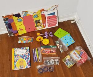GoldieBlox Construction Set