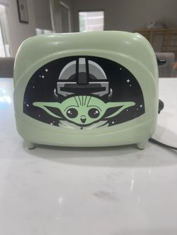 Box Lunch Star Wars The Mandalorian Toaster