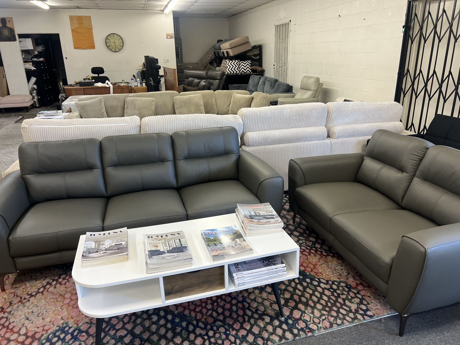 New Top Grain Genuine Leather Couch and Loveseat! Includes Free Delivery 🚚! 