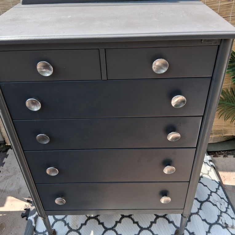 Vintage HEAVY Metal STORAGE chest.