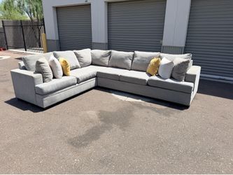 Sectional couch