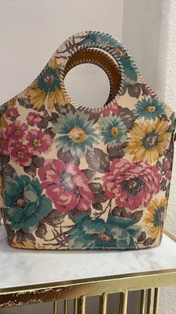 Patricia Nash leather Moretto shopper bag in the First Bloom floral print