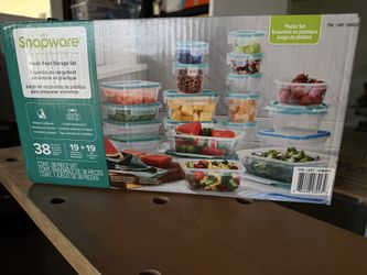 Snapware plastic food storage