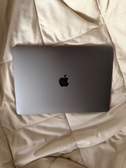 2022 MacBook Pro M2 8GB/256GB SSD