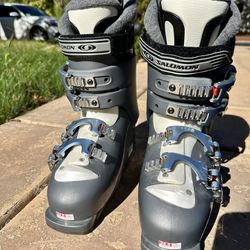 75% OFF Womens Salomon Comfort Performance Ski Boots **LIKE NEW! 