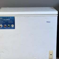 Deep Freezer 5.1 Cubic Feet (FIRM ON PRICE)