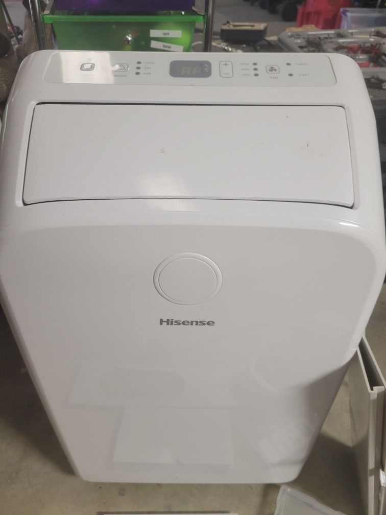 HISENSE 7500 Btu Portable Air Comditioner