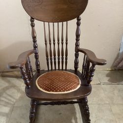 Antique Rocking Chair 