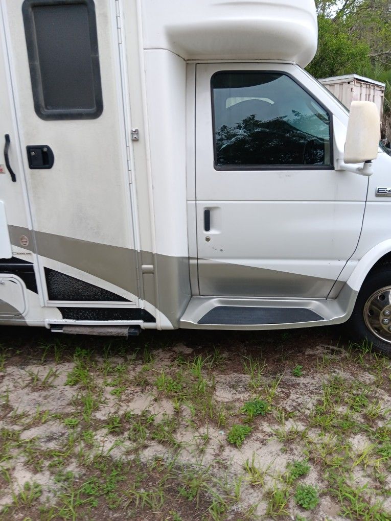 2006 Ford Four Winds Chateau Citaion
