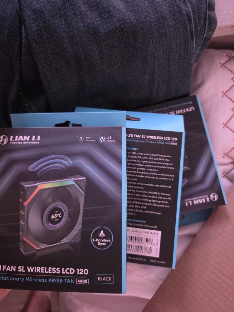 Lian LI WIRELESS LCD Fans
