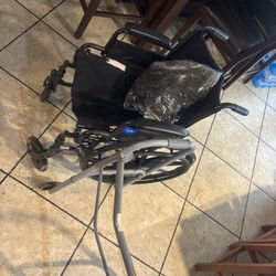 Wheel Chair And Walker 
