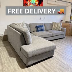 Large Costco Sectional Couch 🛋️ - FREE DELIVERY 🚚 