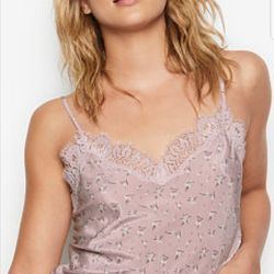 New Victoria Secret Satin With Lace Cami Size Large 
