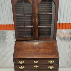 Beautiful Statton Furniture Chippendale Style Secretary Desk