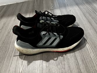 Adidas Ultraboost 22 Black Magic Gray