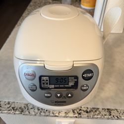 Japanese Brand Zojirushi Rice Cooker