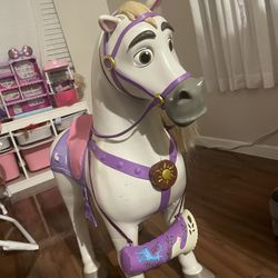 Disney Play date 32” Rapunzel Life Size Toy Horse 