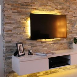 Wall tv mounted installing