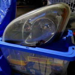 Used Freightliner Cascadia Front Lights