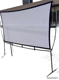 Projector screen