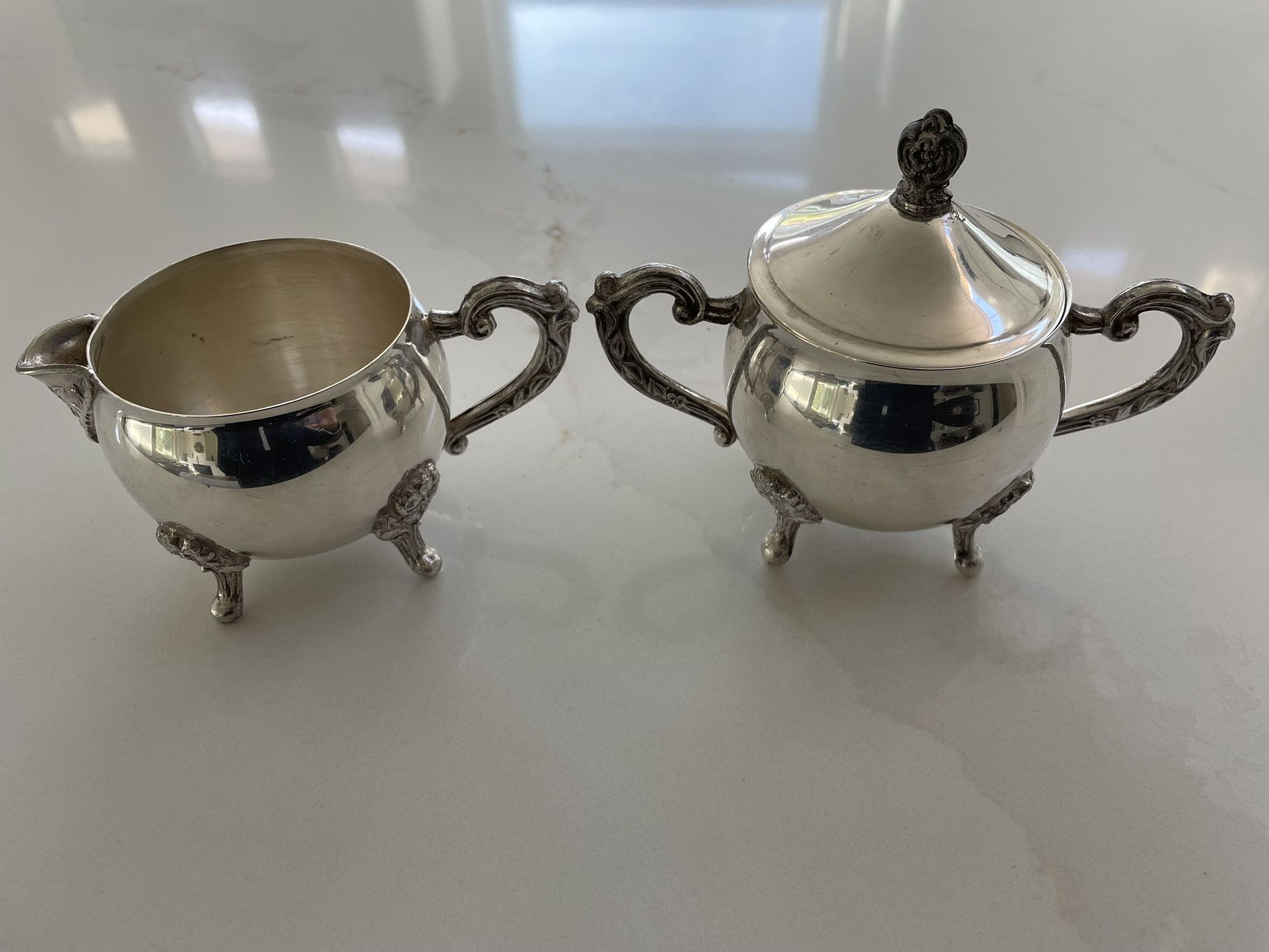 Sheridan Silverplate Sugar & Creamer Set. Vintage