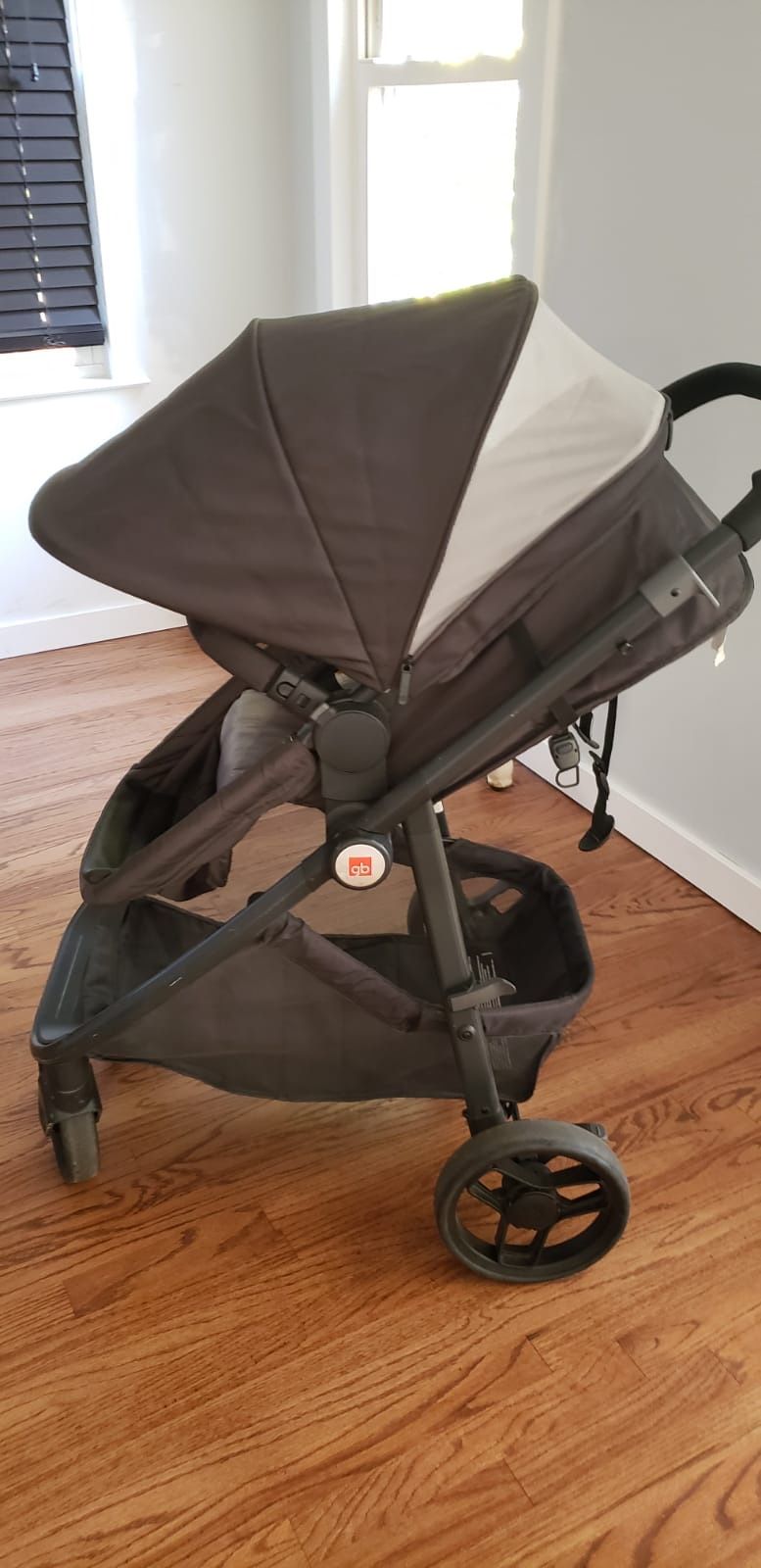 GB STROLLER