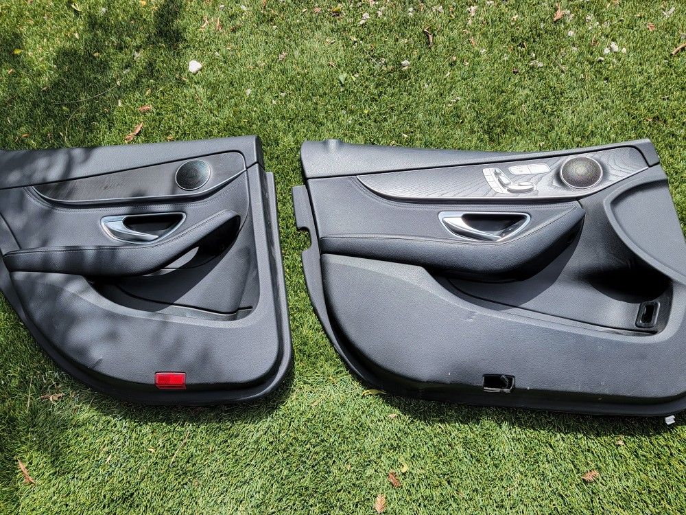 Mercedes-Benz C(contact info removed) door panel