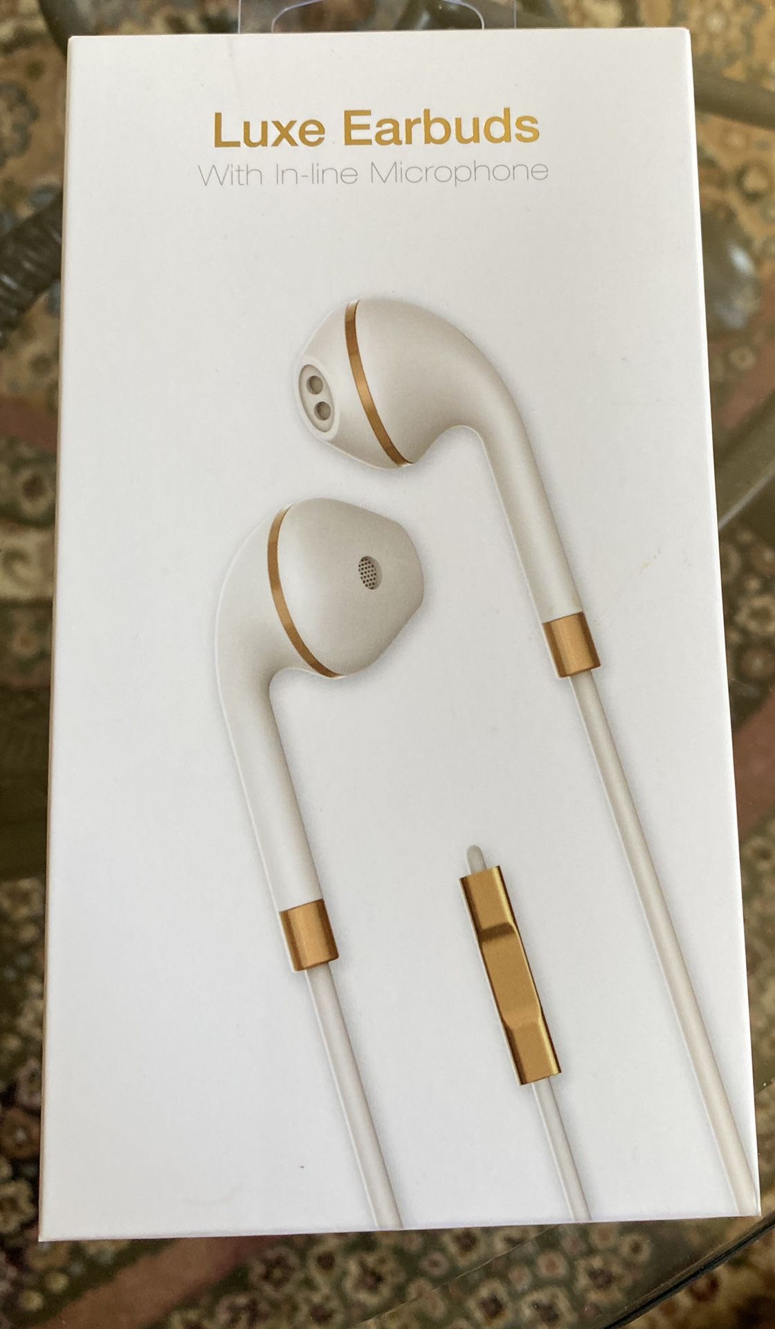 Luxe Earbuds with in-line Microphone