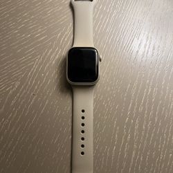 Apple Watch Series 7 - 41 MM