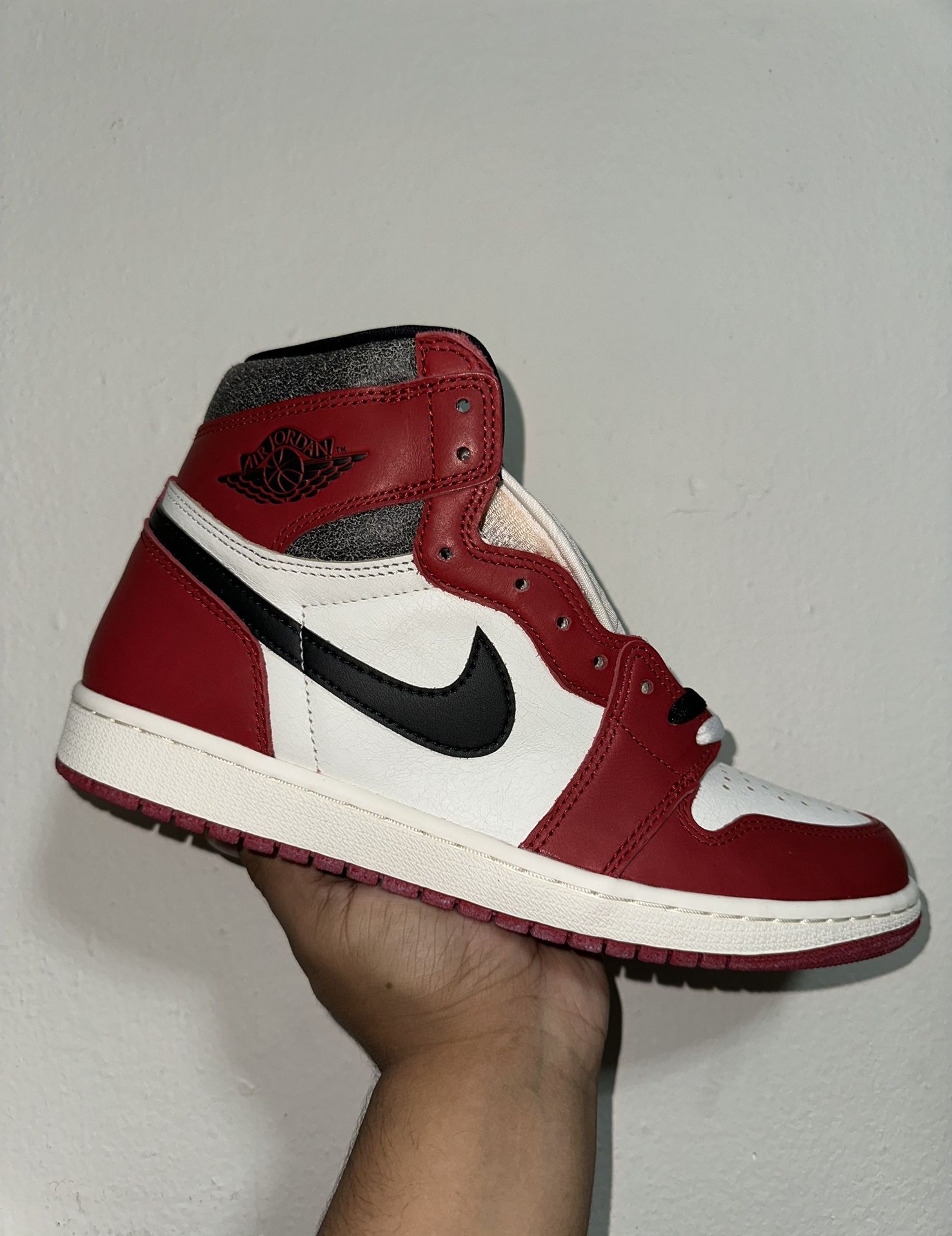 Jordan 1 Lost And Found Size 9.5