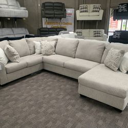 New Tan Beige Sectional Couch 