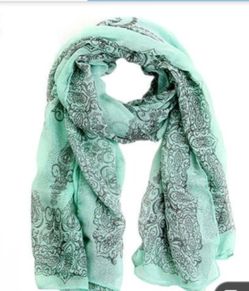 Light weight scarf
