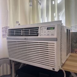 LG 8,000 BTU Window Air Conditioner