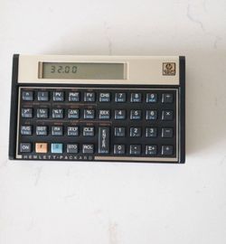 HP 12C Financial Calculator (New Batteries)