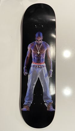 Supreme Tupac Hologram Skateboard Deck for Sale in Miami, FL - OfferUp