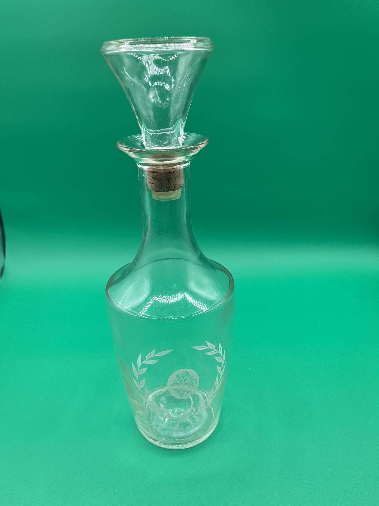 Vintage Four Roses Decanter Clear Glass- Etched Four Roses And Leaves