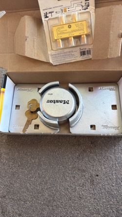 Heavy duty padlock