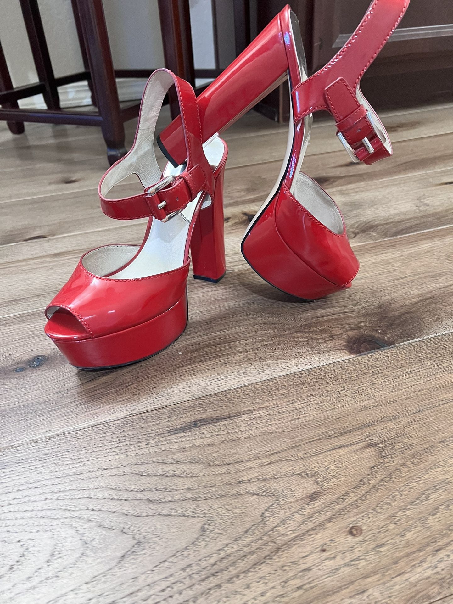 Michael Kors brown heel