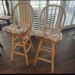 Barstool Chairs Good Condition 