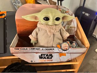 Baby Yoda toy